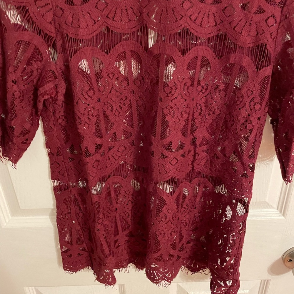 Maroon Lace Bcbgeneration Top - image 5
